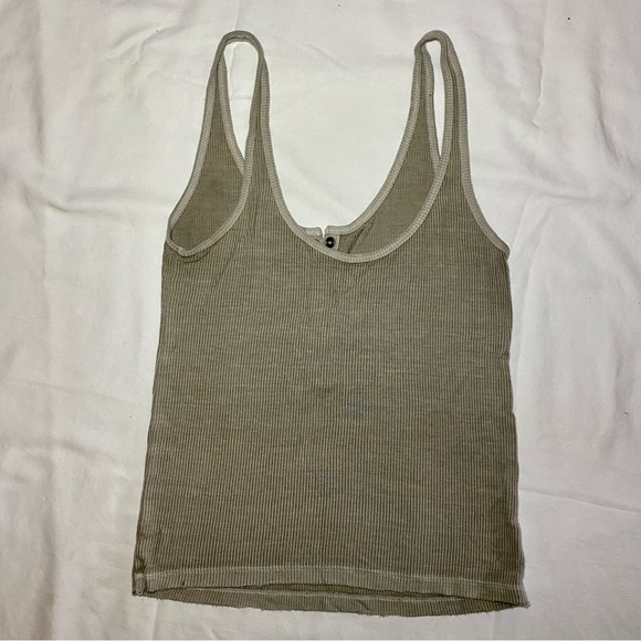 Pale Green Ribbed Tank Top - Picture 2 of 4